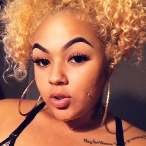 Meet your Posher, Sierra